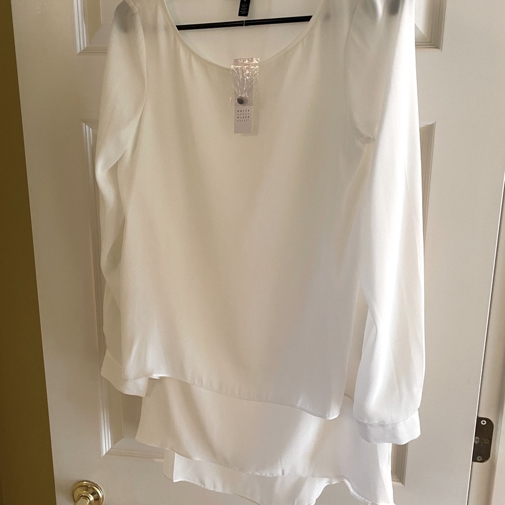 NEW Flowy White House Black Market blouse white chiffon Sm.0